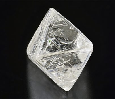 本季最晶奇：鑽石內含鉻透輝石Quarterly Crystal: Cr-Diopside in Diamond
